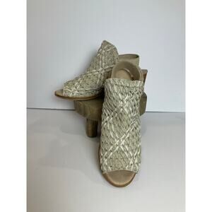 Very Volatile Suede heels 8